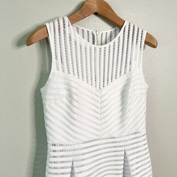 Calvin Klein White Eyelet Lace Stripe Sleeveless Sheath Dress Women’s size‎ 10 - Picture 3 of 12